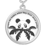 Pense sobre a colar das pandas