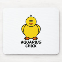 Pintinho do Aquário Mousepads