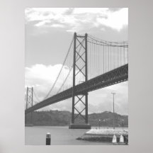 Ponte através do rio de Tejo Posters