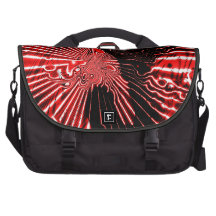 Saco vermelho da viagem ao trabalho do teste padrã