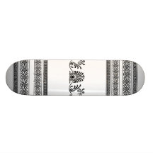 Skate preto e branco das meninas do estilo Grecian