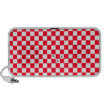 Teste padrão checkered vermelho e branco com formi caixinhas de som para mini