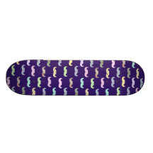 Teste padrão feminino do bigode skates personalizados