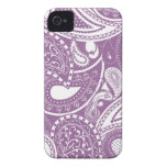 Teste padrão retro do redemoinho de Paisley - roxo Capas De iPhone 4 Case-Mate