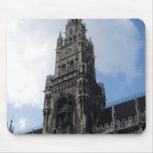 Torre de pulso de disparo Marienplatz de Munich Mouse Pads