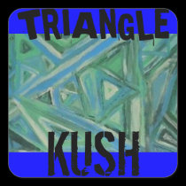 TRIÂNGULO KUSH autocolantes