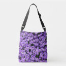 Pesquisar por flor violeta bolsas Para ela