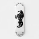 Pesquisar por cavalo preto skates Animal