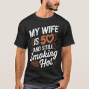 Pesquisar por minha esposa está uma quente camisetas Marido