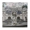 Pesquisar por fonte azulejos Estátua