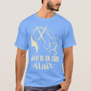 Pesquisar por cortando camisetas Estilista