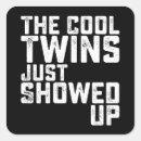 Pesquisar por irmãs gêmeas adesivos Irmão