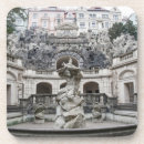 Pesquisar por estátuas porta copos Fonte
