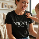 Pesquisar por tipografia preta camisetas Mães