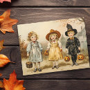 Pesquisar por crianças vintage cartoes postais Halloween