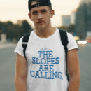 Pesquisar por as montanhas estão chamando camisetas Snowboard