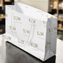 Pesquisar por papel sacolas Para ela