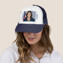 Pesquisar por vice presidente bones Kamala harris