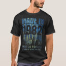 Pesquisar por feito em 1982 camisetas Aniversário