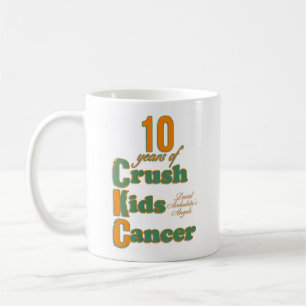 10 anos de esmagamento caçoam a caneca do cancer