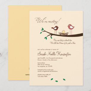 1 convite amarelo do chá de fraldas dos pássaros