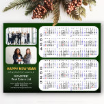 2024 2025 Calendar Business 2 Foto Magnética Verde<br><div class="desc">2024 - 2025 Calendar Corporate Business Modern Green Glitter Script 2 Photo Holiday Magntic Card (Cartão magnético de férias de férias com 2 anos de calendário) com feriados nos EUA. Todos os textos estão pré-organizados para que você personalize fácil e rapidamente com seus próprios detalhes. Desejo a todos um Feliz...</div>