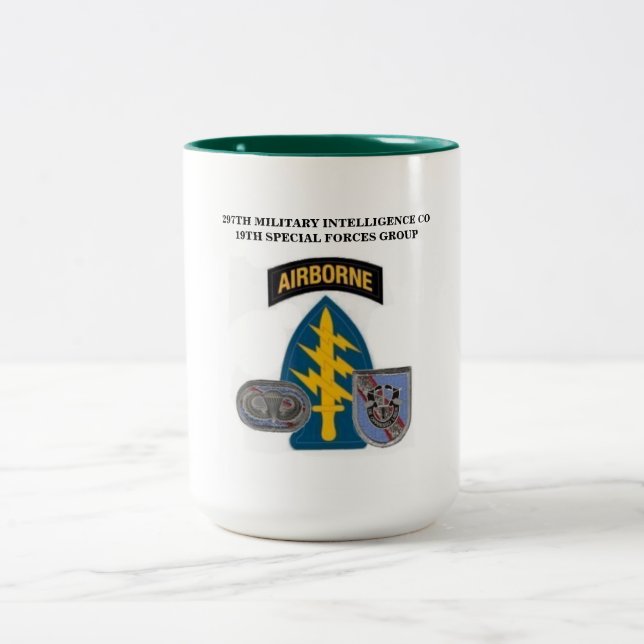 297TH CANECA da EMPRESA da INTELIGÊNCIA MILITAR (Centro)