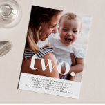 2 Fotografias Primeiro Convite de Aniversário<br><div class="desc">Um simples convite para o Segundo Aniversário com sua própria foto e as palavras 'dois' sobre o topo.</div>