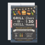 30 Grill e Convite de Aniversário para Resfriar<br><div class="desc">Convite de aniversário de churrasco Grill e Chill,  com conselho de giz e inscrição com idade personalizável.</div>