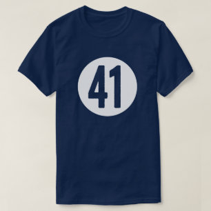 #41 em uma camiseta Circle