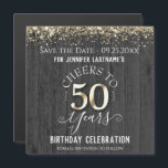 50ª Imã salve a data de aniversário Dourada<br><div class="desc">Elegante brilho de ouro Faux com os realces de confete em shimmering na borda superior e inferior. Todo o texto é ajustável e fácil de mudar para as necessidades do seu próprio partido. design de modelo de 50 anos elegante excelente. O fundo texturizado de madeira falsa faz um convite de...</div>