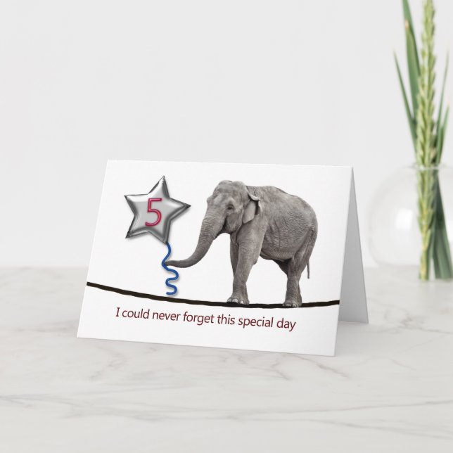 5 Cartão de aniversário com elefante a andar (Frente)