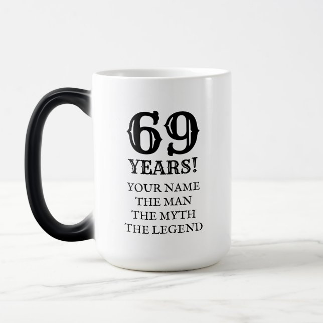 69th caneca engraçada do aniversário para os (Esquerda)