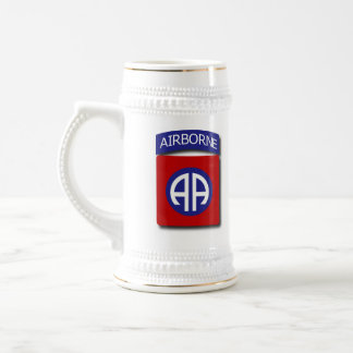 82nd CANECA DE CERVEJA TRANSPORTADA POR VIA AÉREA