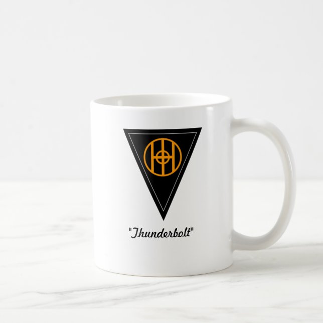 83rd Caneca da divisão (Direita)