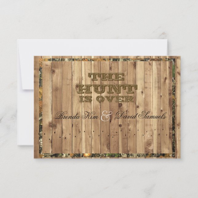 A caça está sobre o convite do casamento de Camo (Frente)