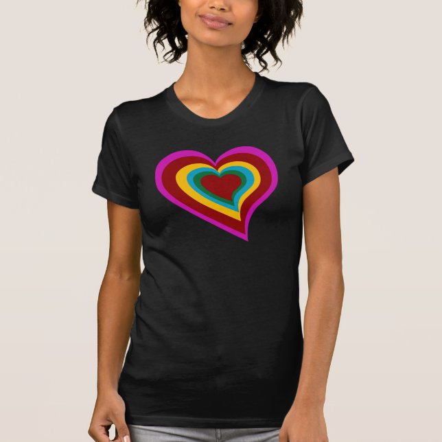 A camisa das mulheres do coração do arco-íris (Frente)