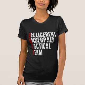 A camisa de B.U.T.T.