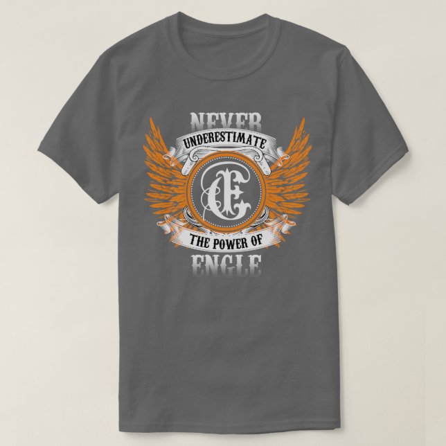 A Camisa Do Nome Do Engate Nunca Subestima O Poder (Frente do Design)
