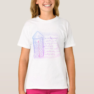 A camisa não é a citação do Rapunzel.
