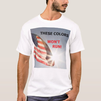 A camiseta dos homens com bandeira "que ESTAS