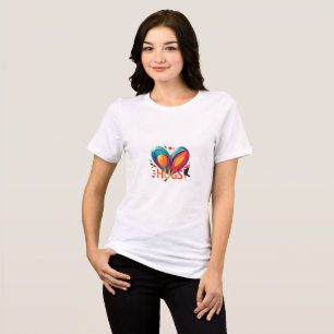 A camiseta feminina desenhada por "Abraços do Cora