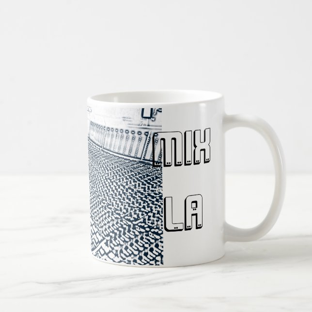 A caneca #4 (Direita)