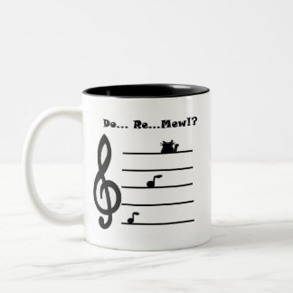 A caneca "… com referência a… mew?! "