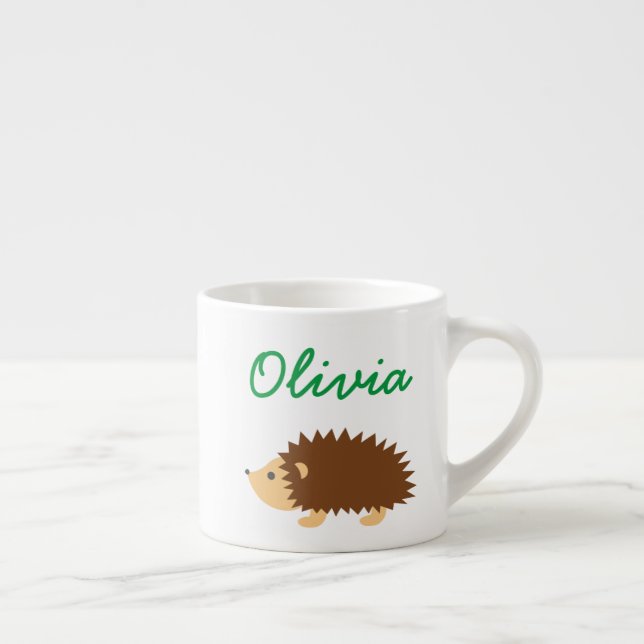 A caneca de criança personalizada com um pequeno d (Direita)