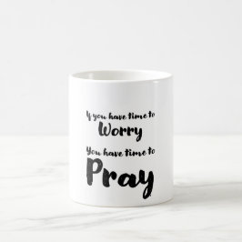 A caneca do café nos lembra de parar de nos preocu