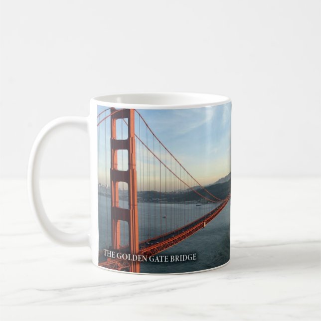 A caneca histórica de golden gate bridge (Esquerda)