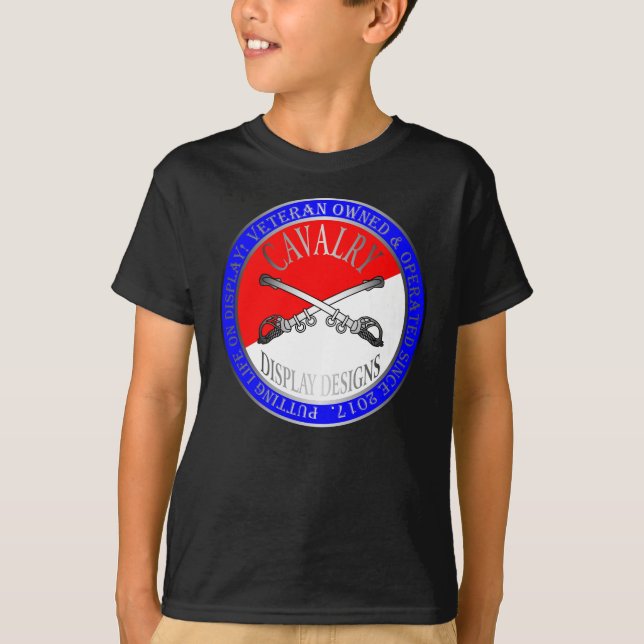 A cavalaria dos miúdos indica o t-shirt do (Frente)