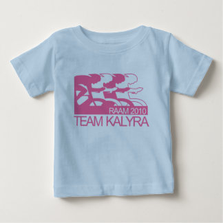A equipe Kalyra caçoa a camisa
