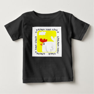 A galinha diz t-shirt da fazenda do Cluck